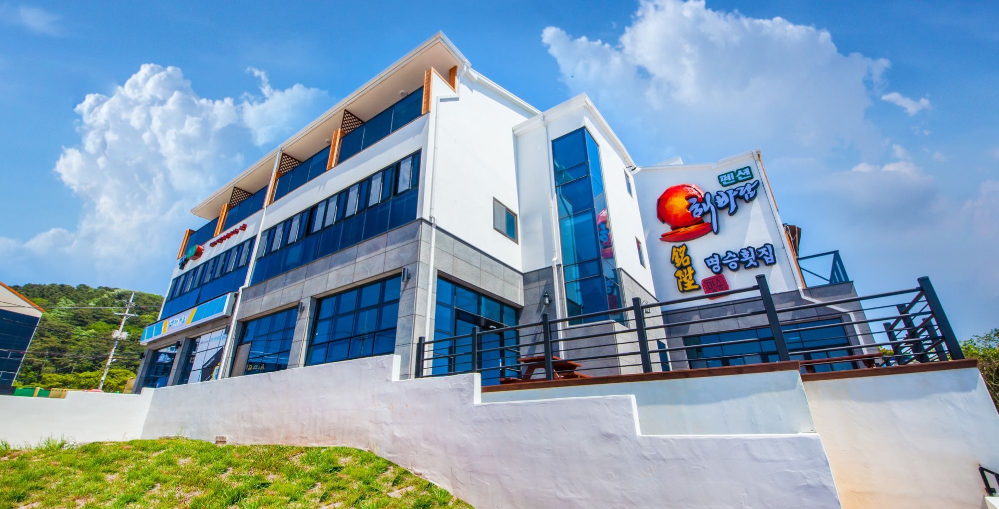 Geoje Haebaram Pension מראה חיצוני תמונה