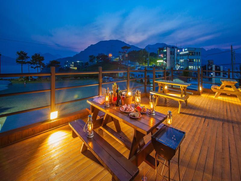 Geoje Haebaram Pension מראה חיצוני תמונה